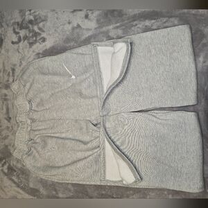 Nike Large Women Split Hem Sweatpants